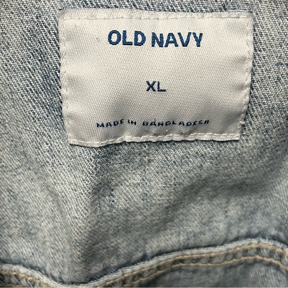 Old Navy Women's Distressed Blue Jean Jacket XL 100% Cotton - Picture 3 of 7